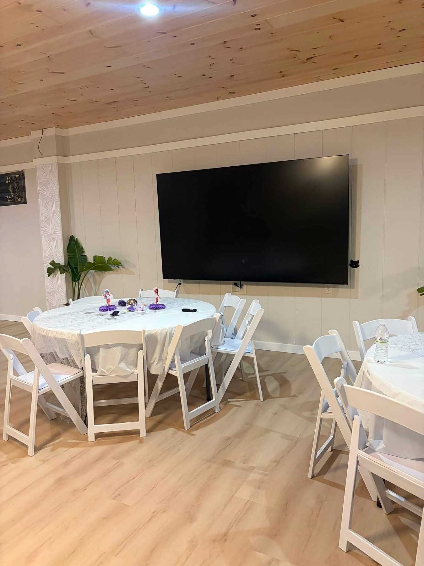 MeetUps Event Center set up with round tables and chairs for a guest-ready event layout